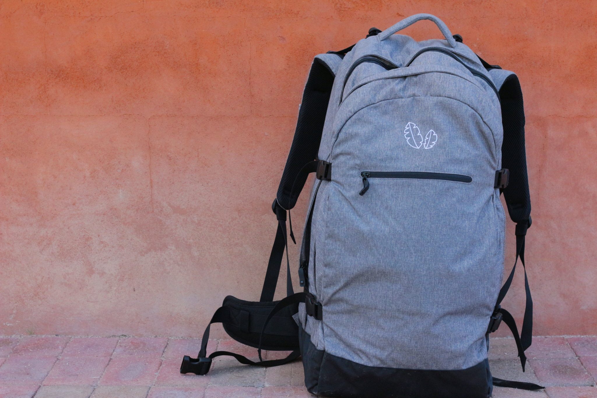 REVIEW: This Travel Backpack For Digital Nomads Is Stylish & Has A Positive Social Impact